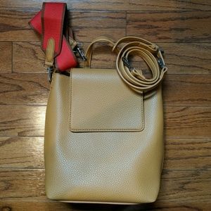 NWOT 2 in 1 shoulder/ crossbody bag 🙌
